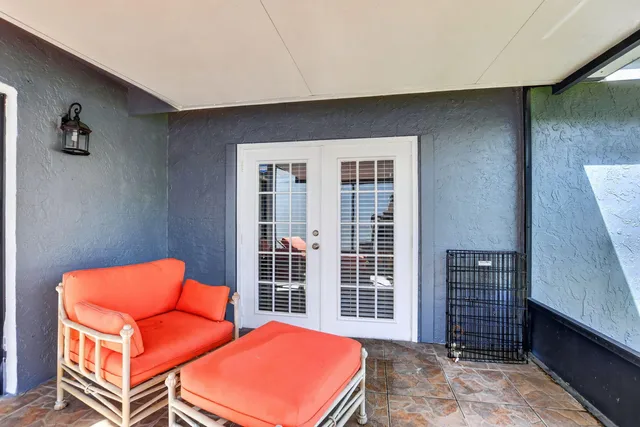Residence photo 42