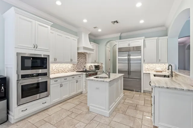  Residence photo 9