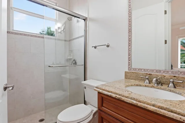  Residence photo 32