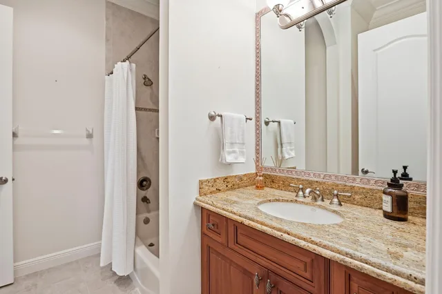  Residence photo 35