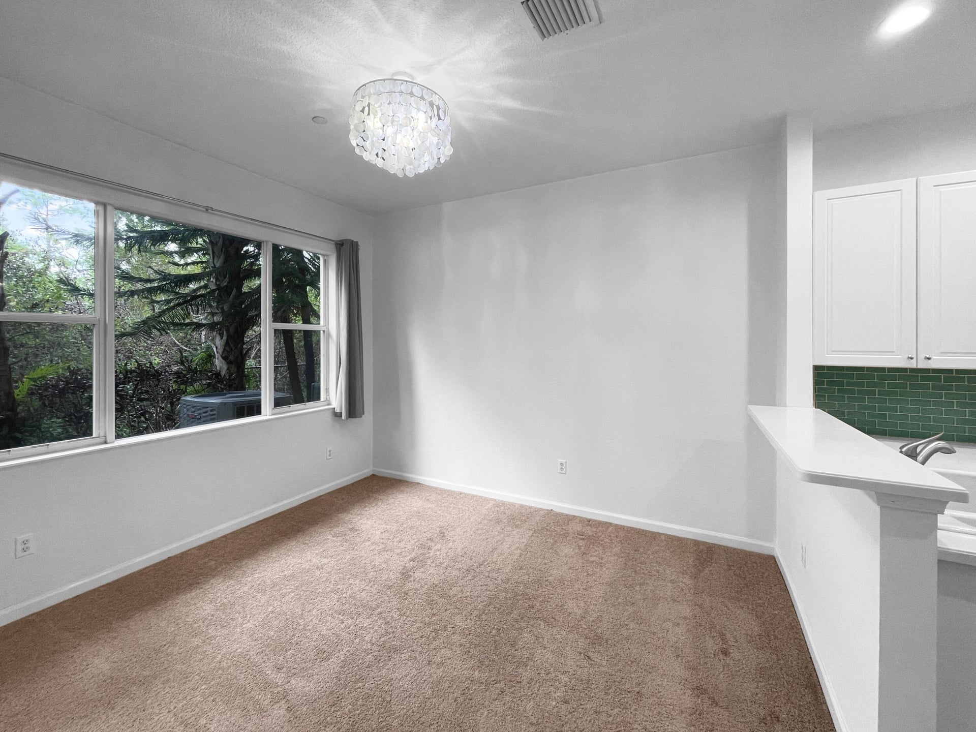  Residence photo 17