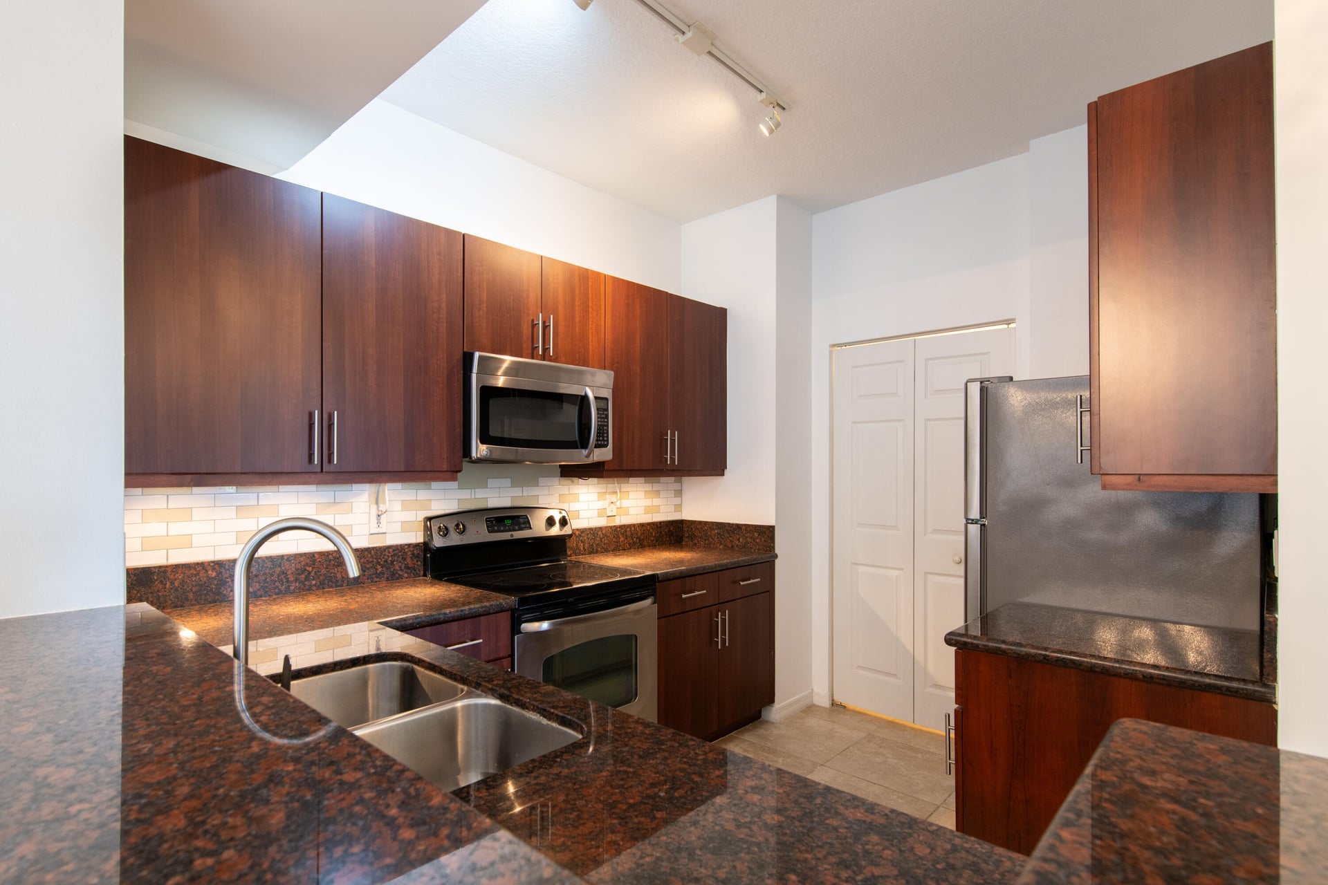 Residences at Midtown Palm Beach Gardens Unit 1411 photo 6