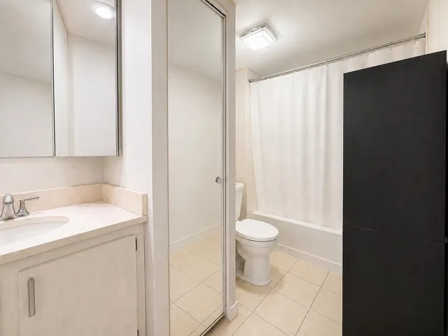  Unit 148 photo 32
