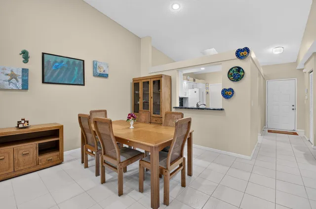  Residence photo 12