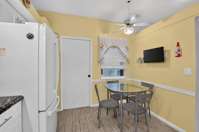  Residence photo 16