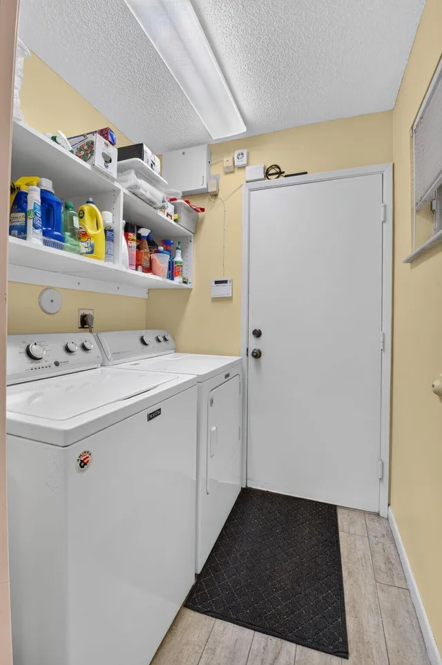  Residence photo 17