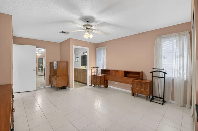  Residence photo 19