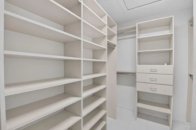  Residence photo 22