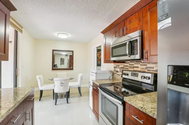 Unit 202 photo 9