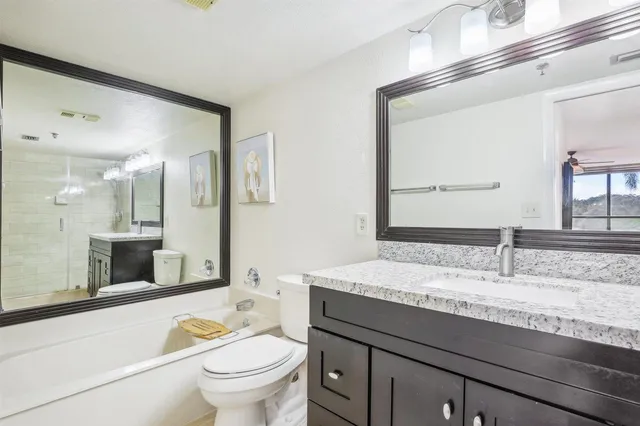 Unit 202 photo 20