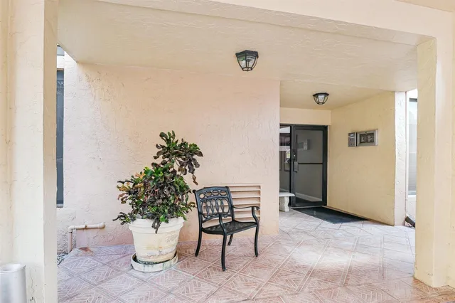 Unit 202 photo 30