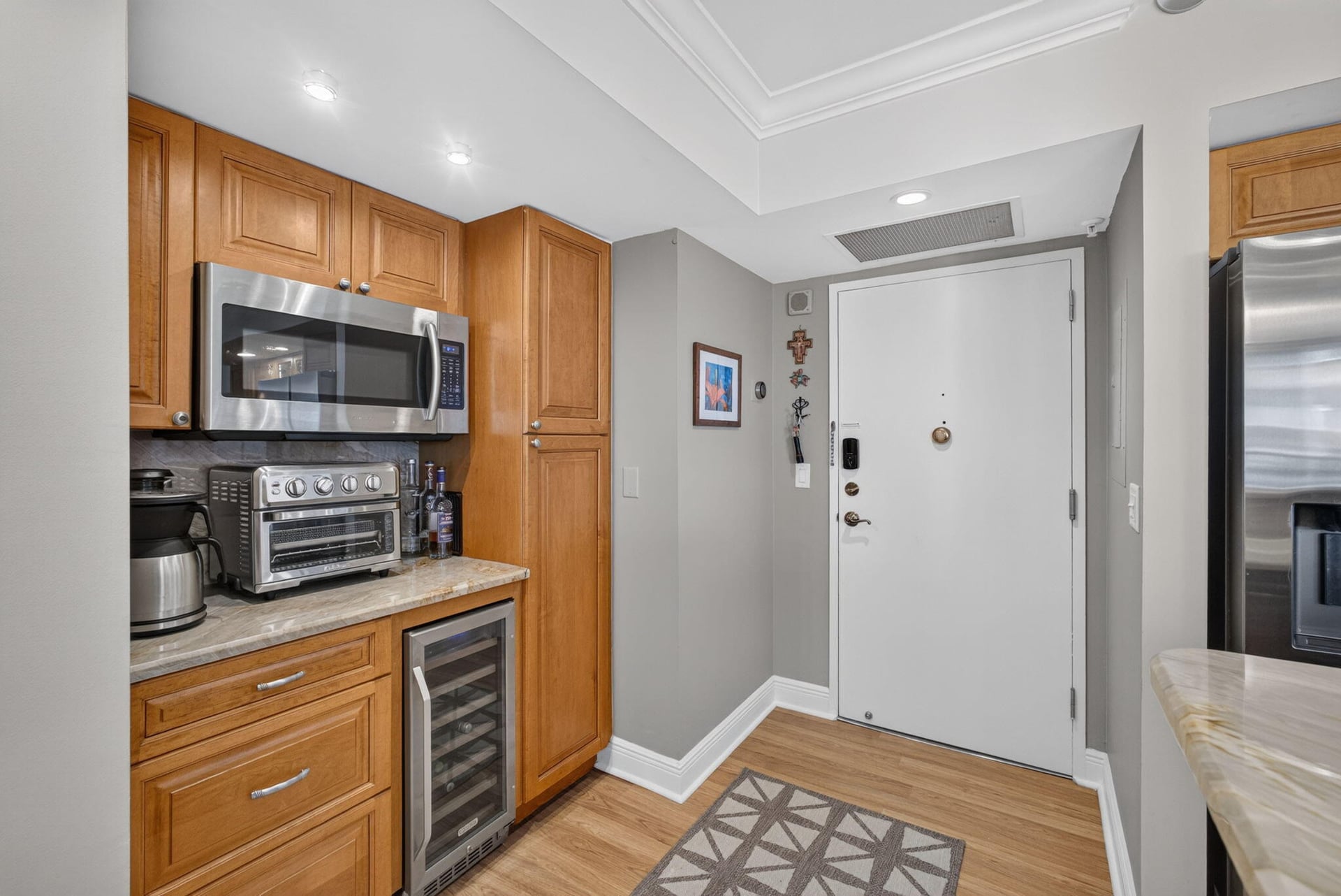 Aquarius Condominium Unit 304 photo 3