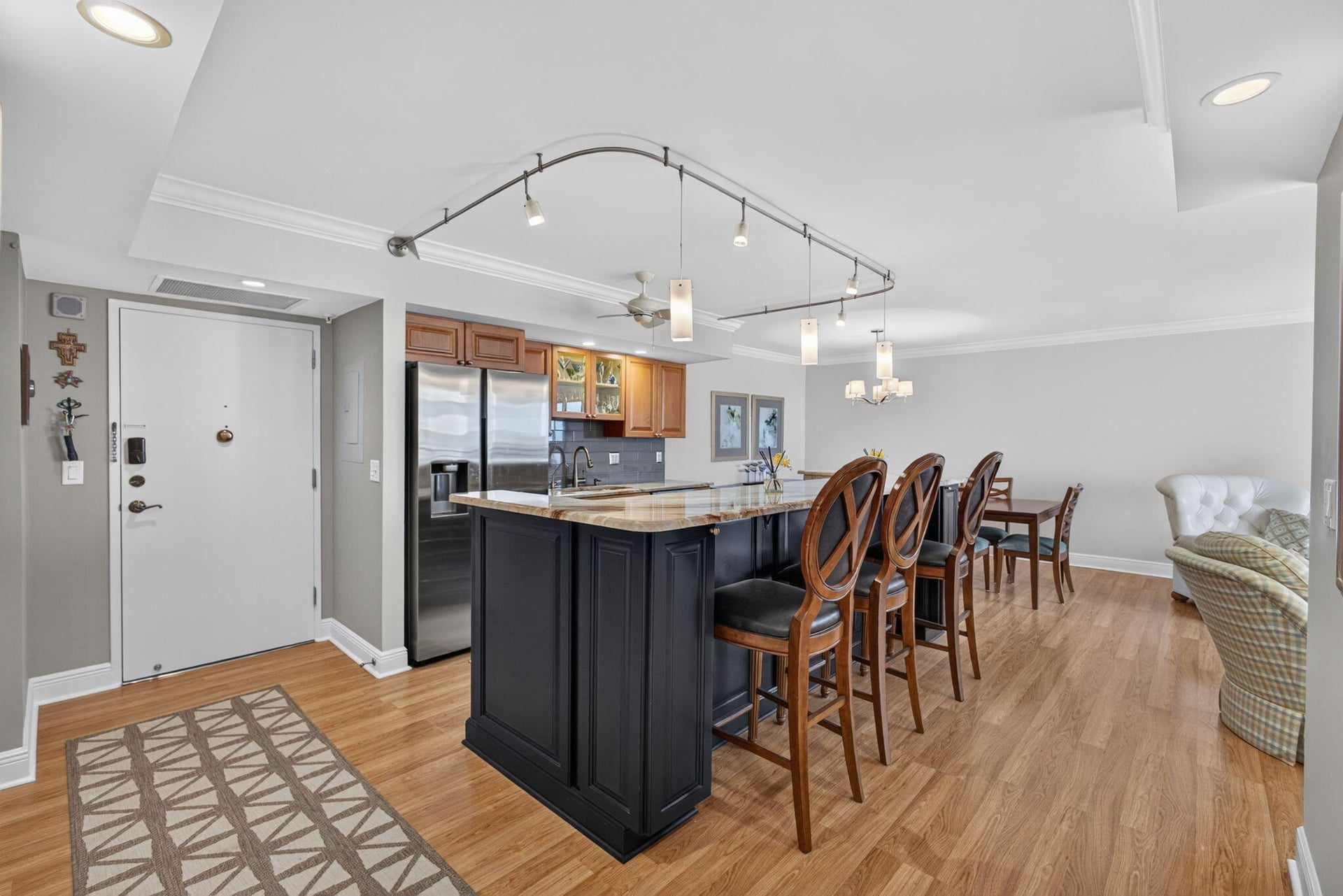 Aquarius Condominium Unit 304 photo 6