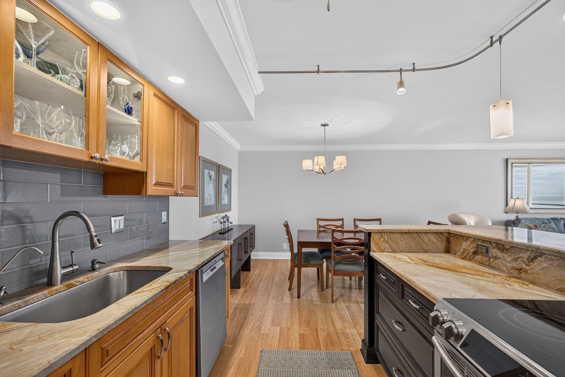 Aquarius Condominium Unit 304 photo 10