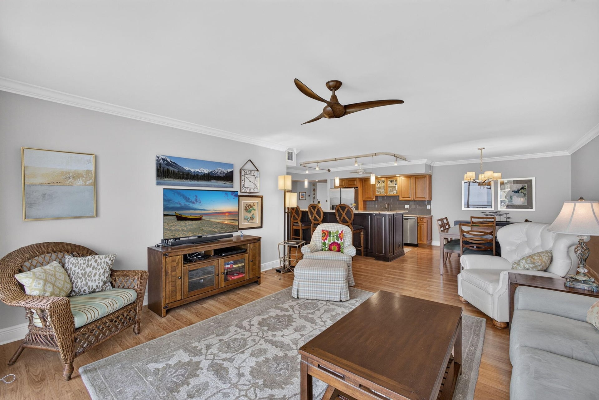 Aquarius Condominium Unit 304 photo 16