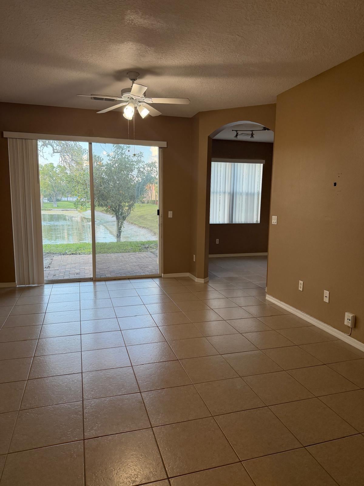 Residence photo 2