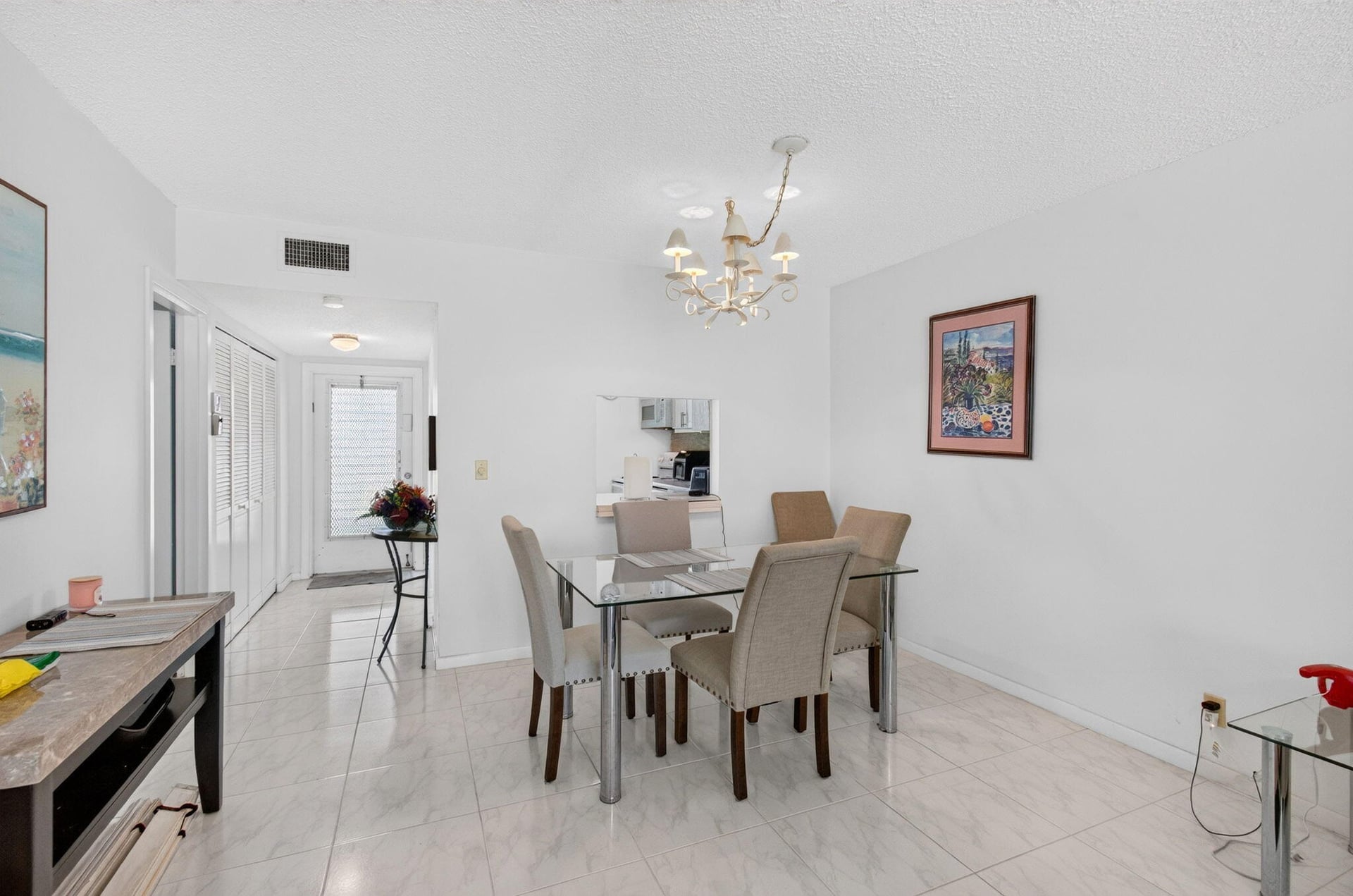 Unit 108 photo 17