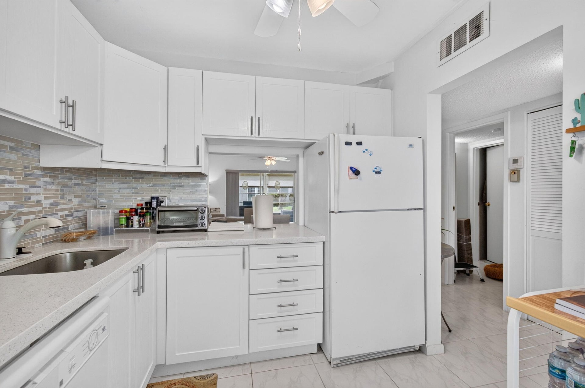 Unit 108 photo 20