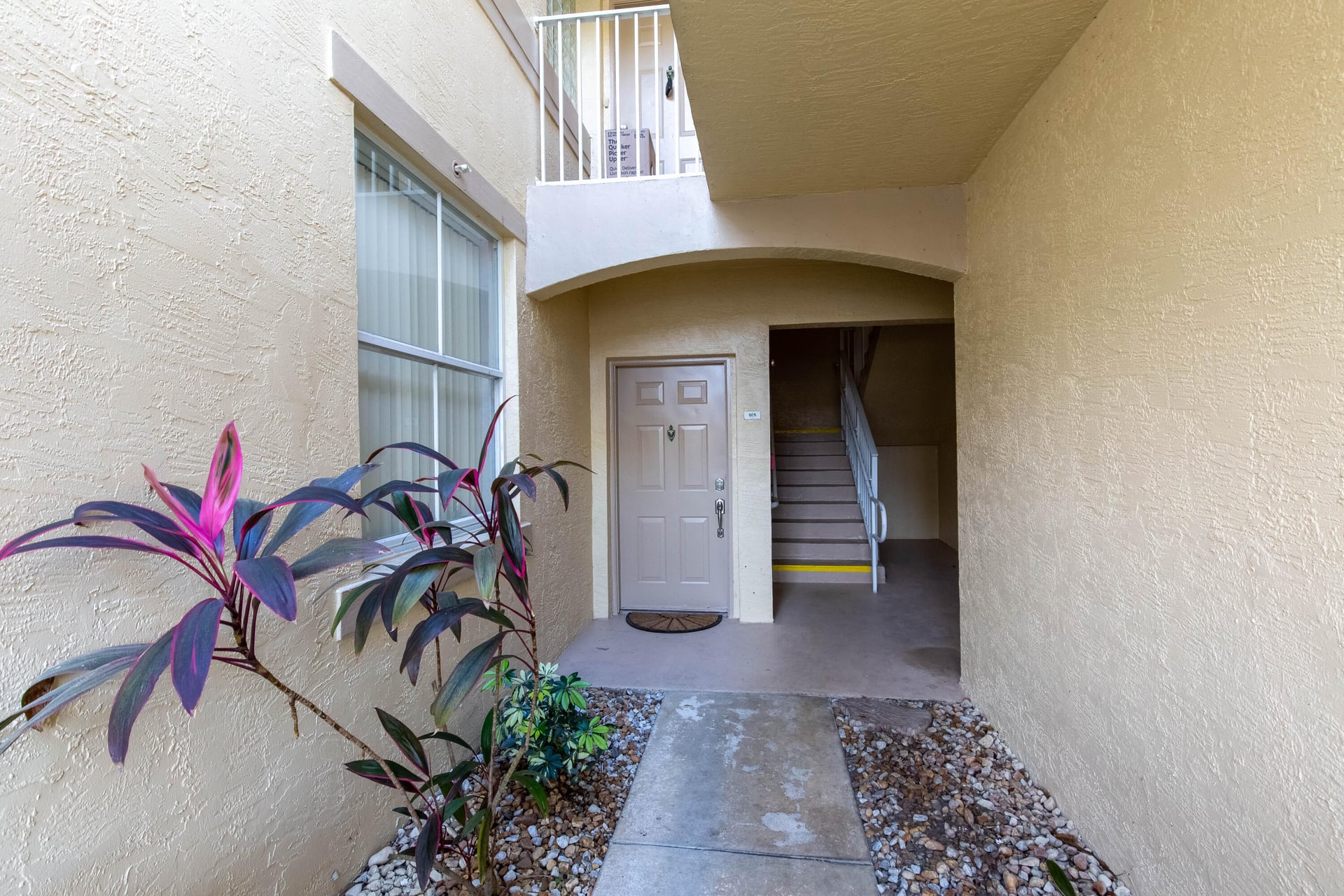 Unit 505 photo 3