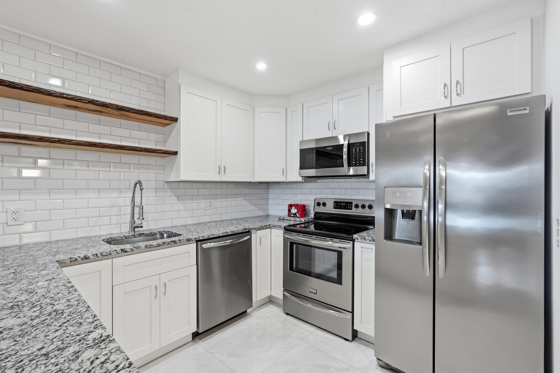  Unit 408 photo 20