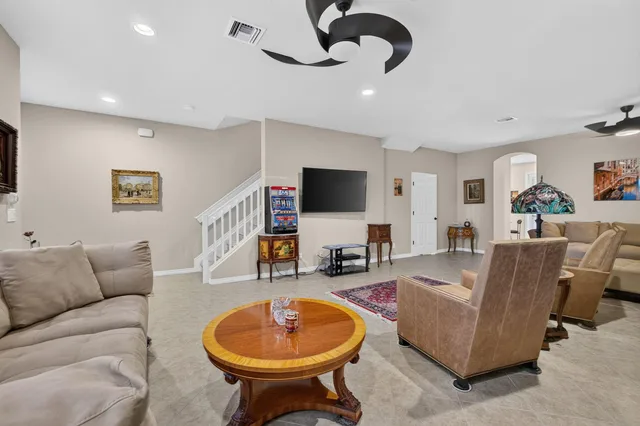 Canterbury Place Residence photo 12