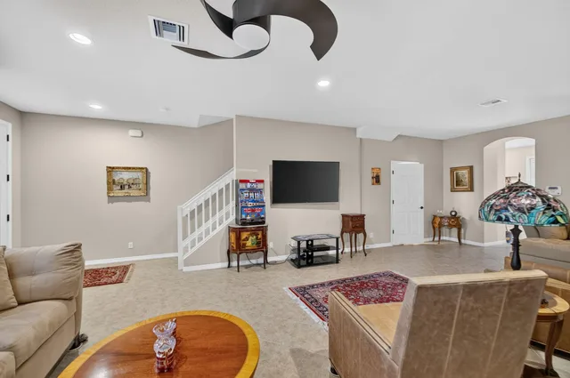 Canterbury Place Residence photo 14