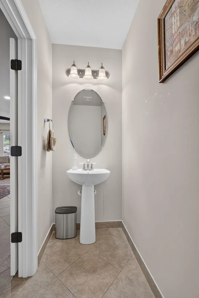 Canterbury Place Residence photo 16