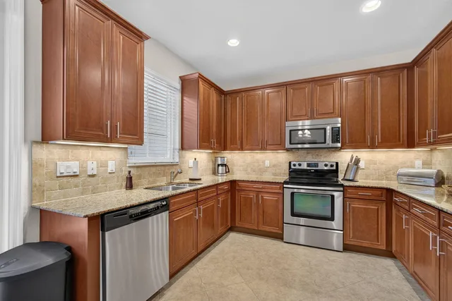 Canterbury Place Residence photo 20
