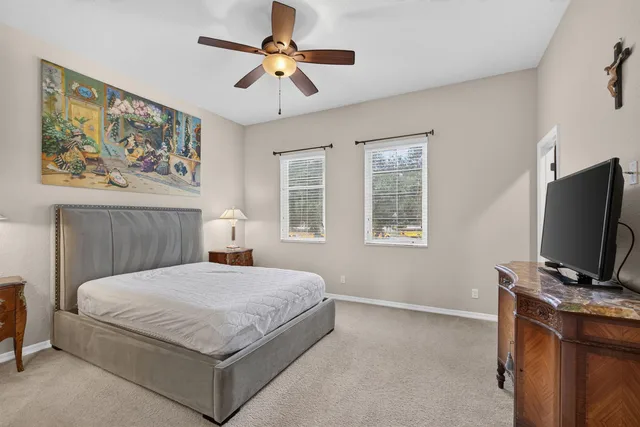 Canterbury Place Residence photo 27