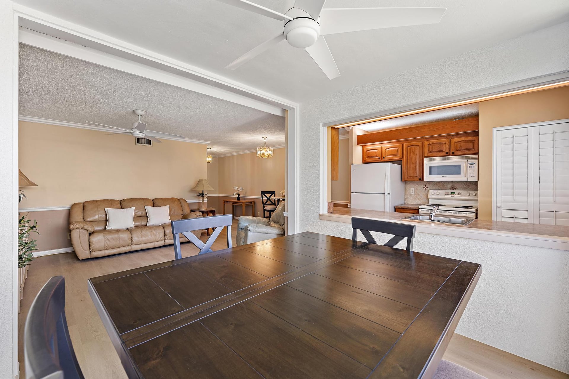  Unit B308 photo 6