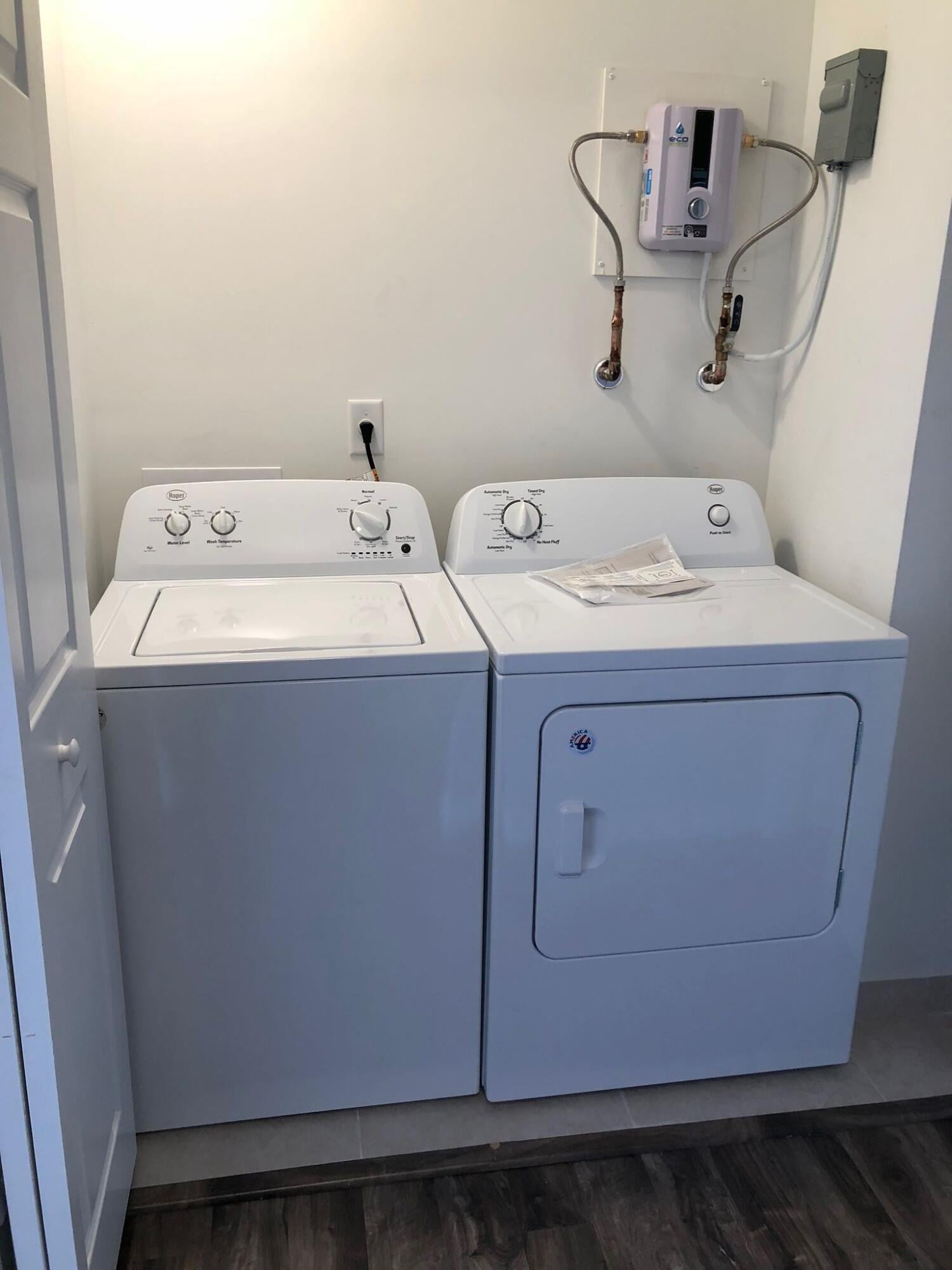 Unit 32 photo 2