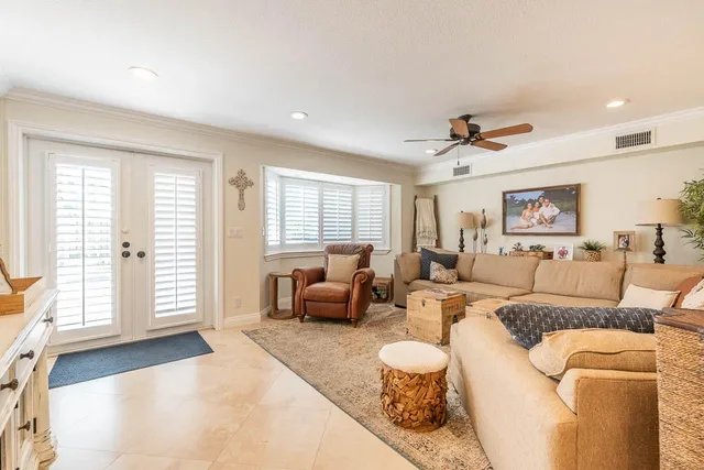 Residence photo 10