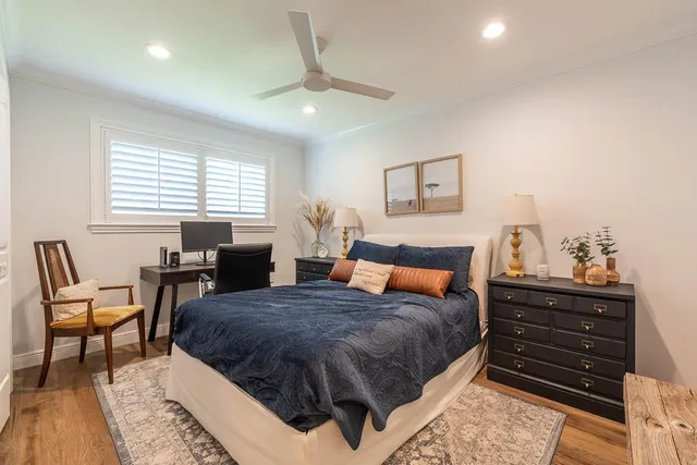 Residence photo 17