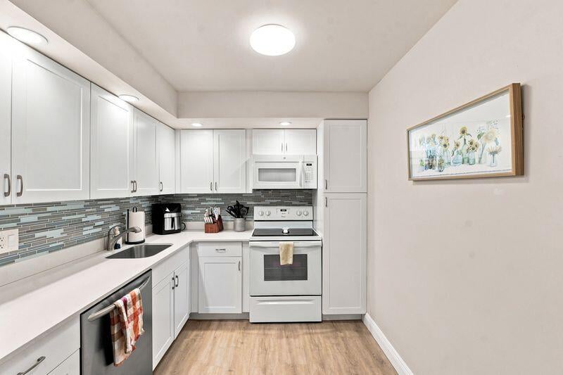 Unit Unit 204 photo 8
