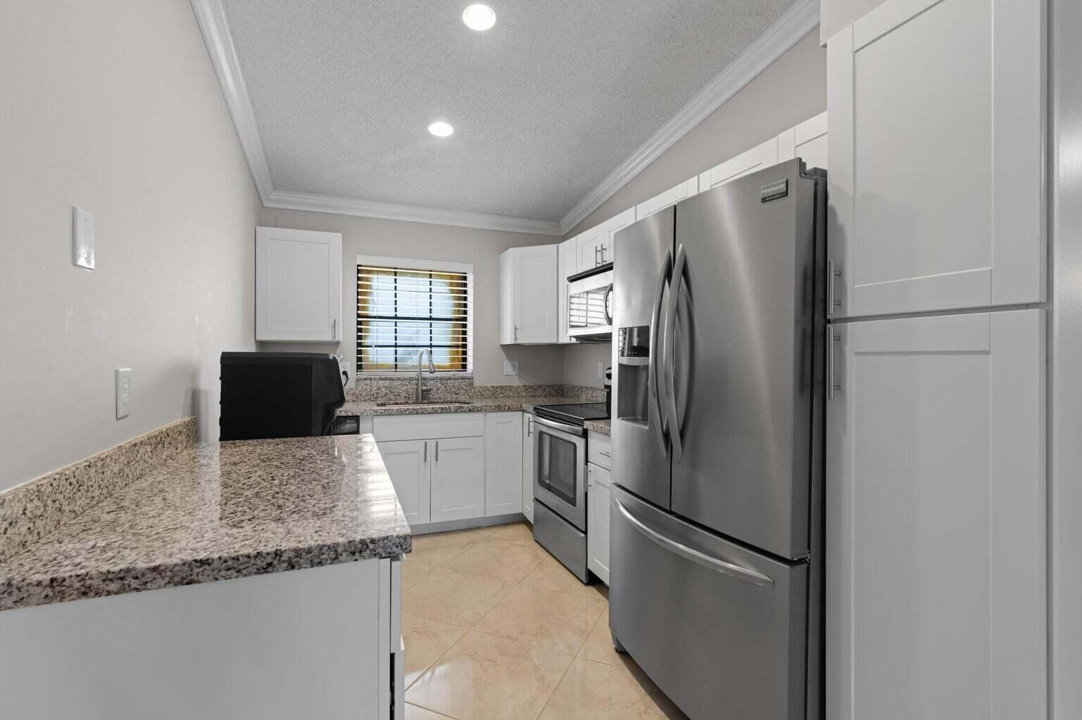 Unit 210 photo 3