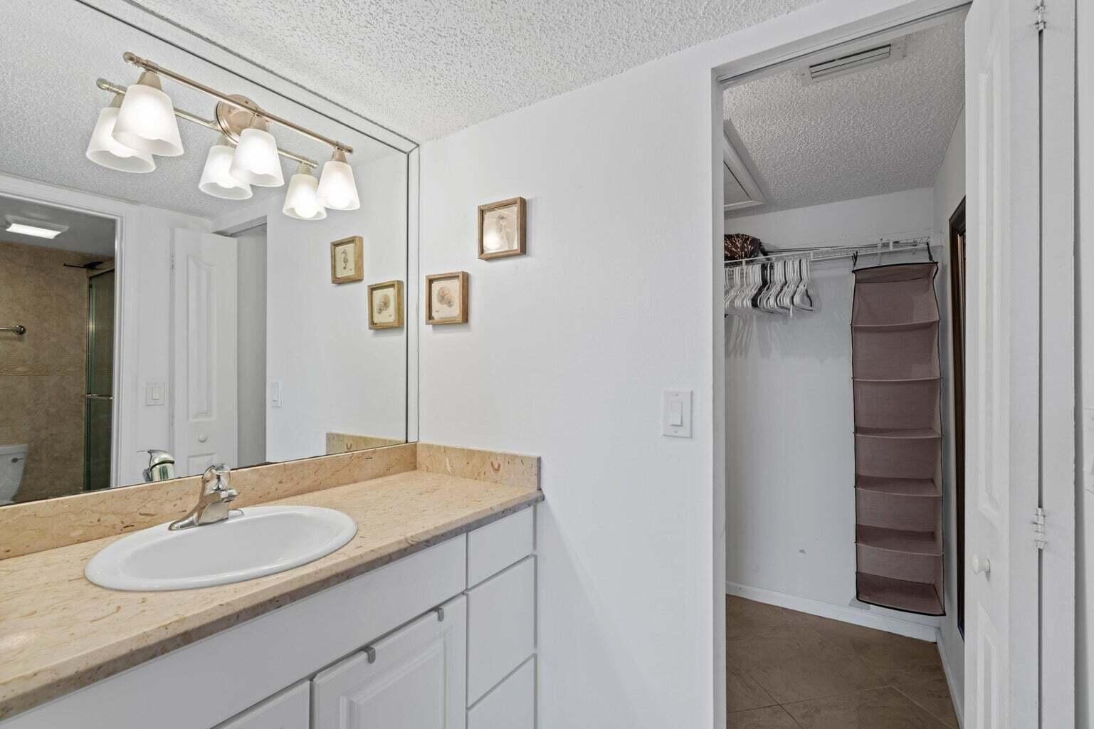 Unit 210 photo 11