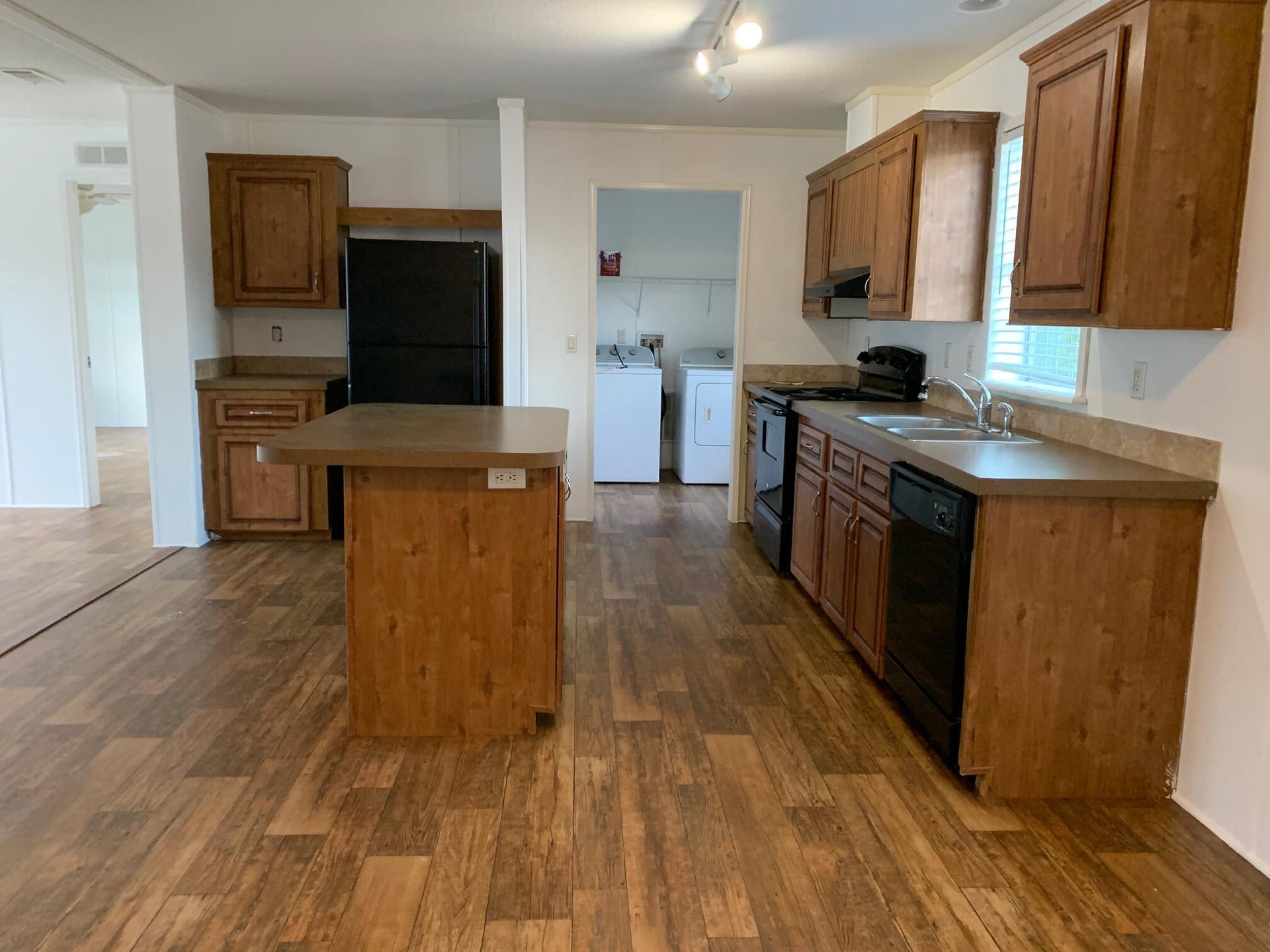 Residence photo 2