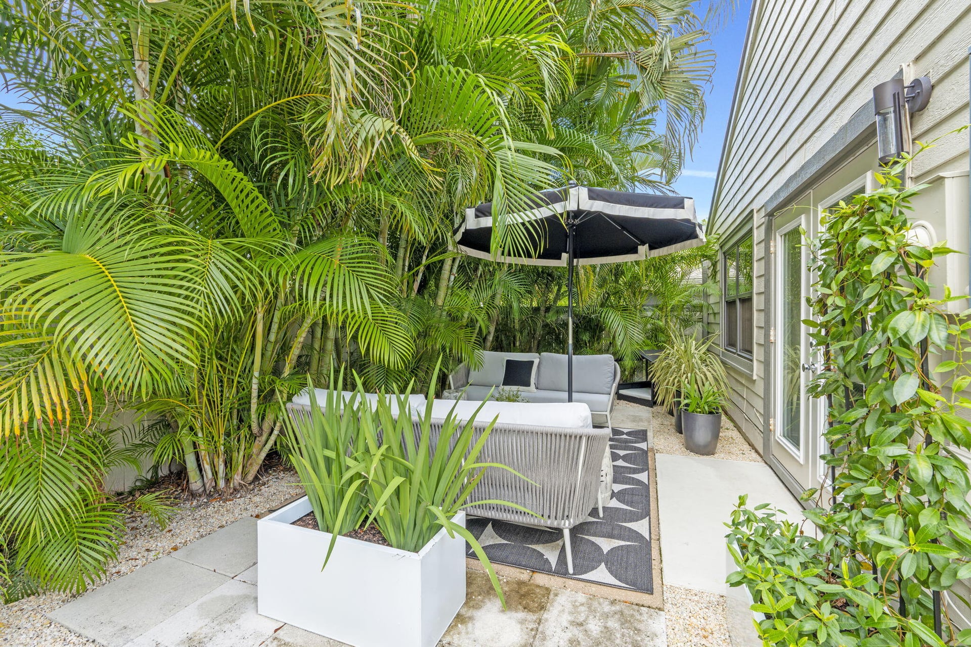Residence photo 32