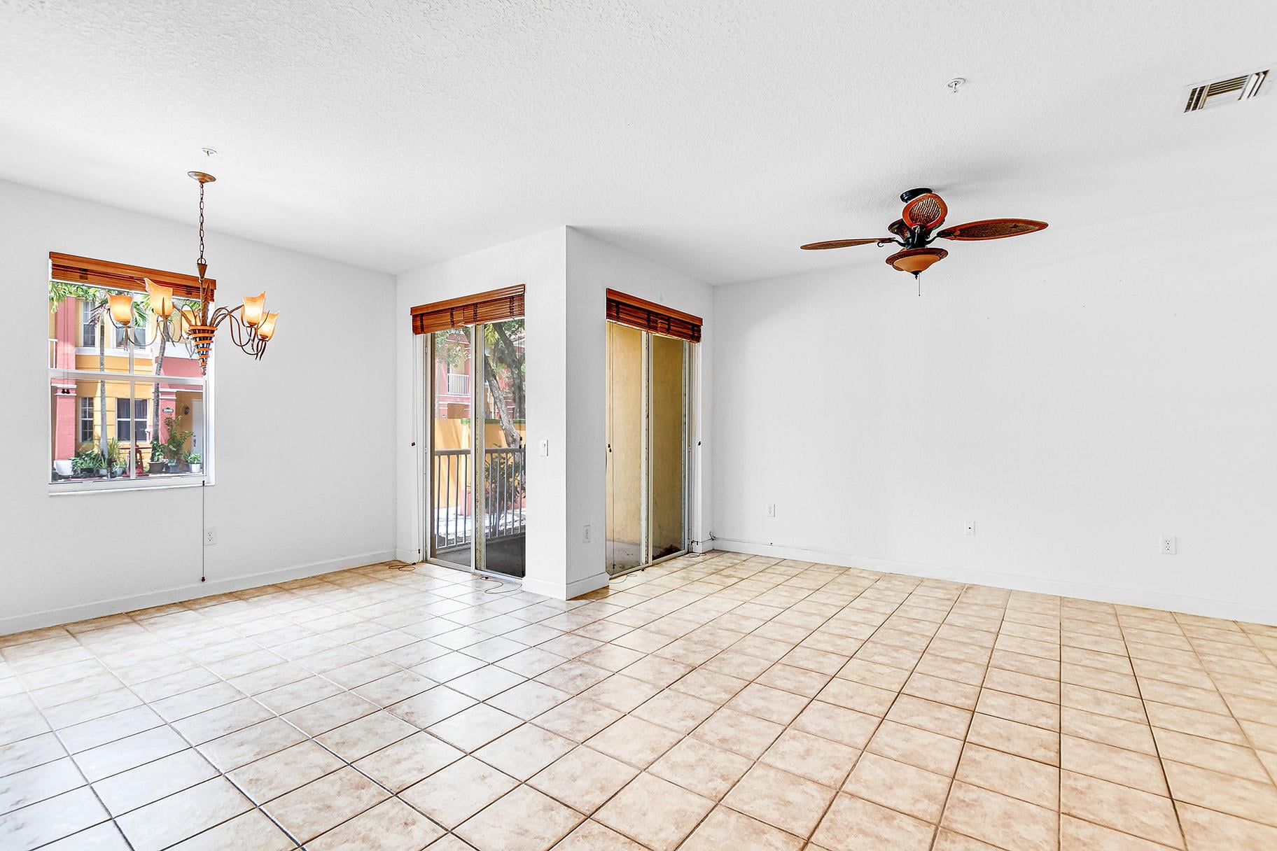 Residence photo 4