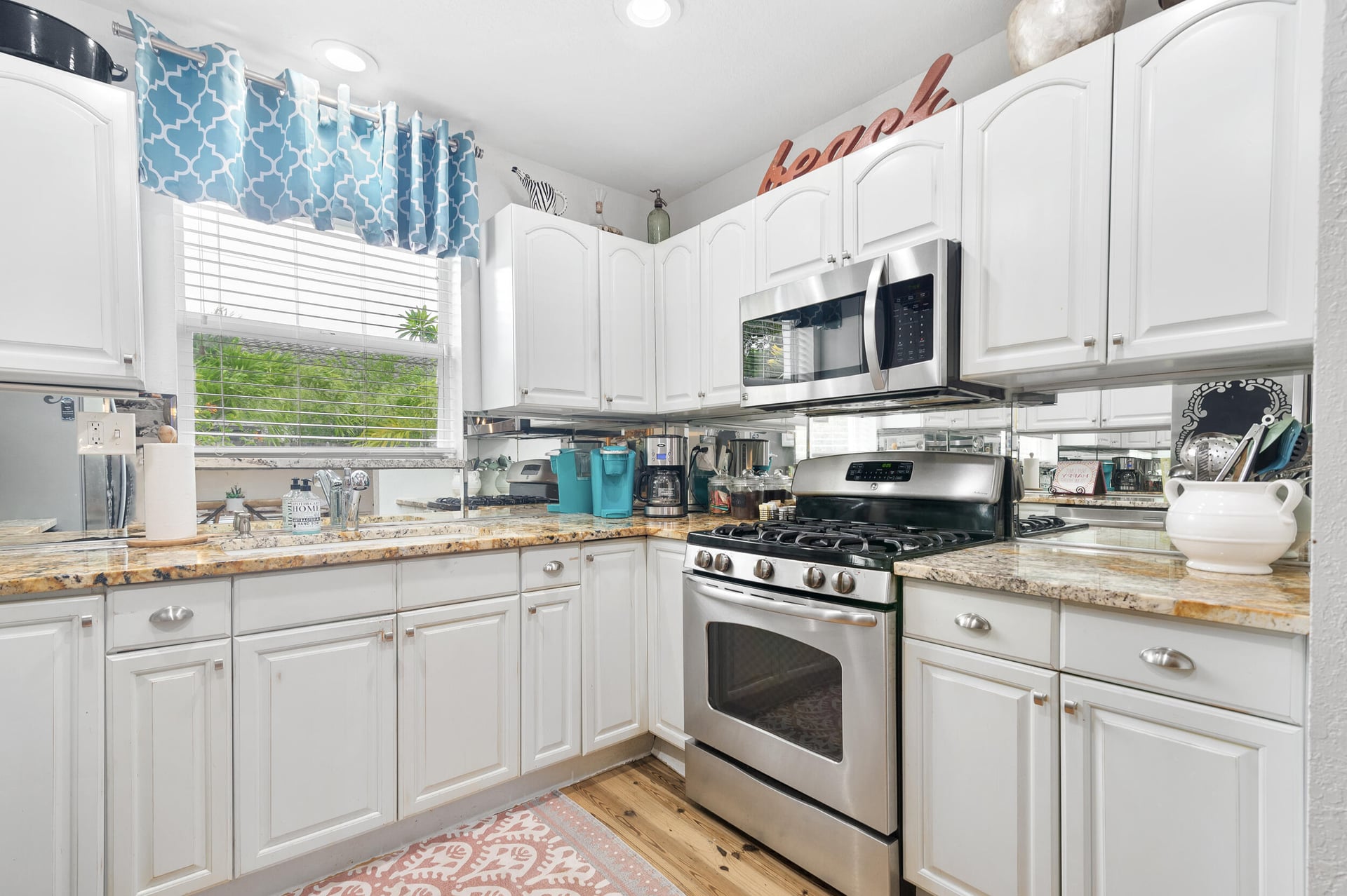 Residence photo 20