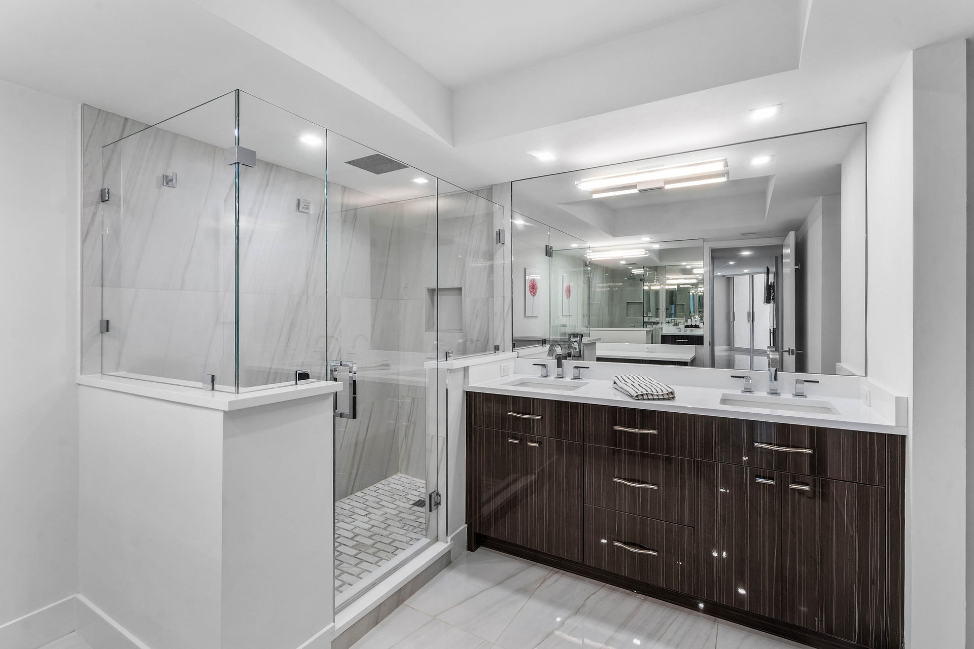 The Meridian Unit 401s photo 11
