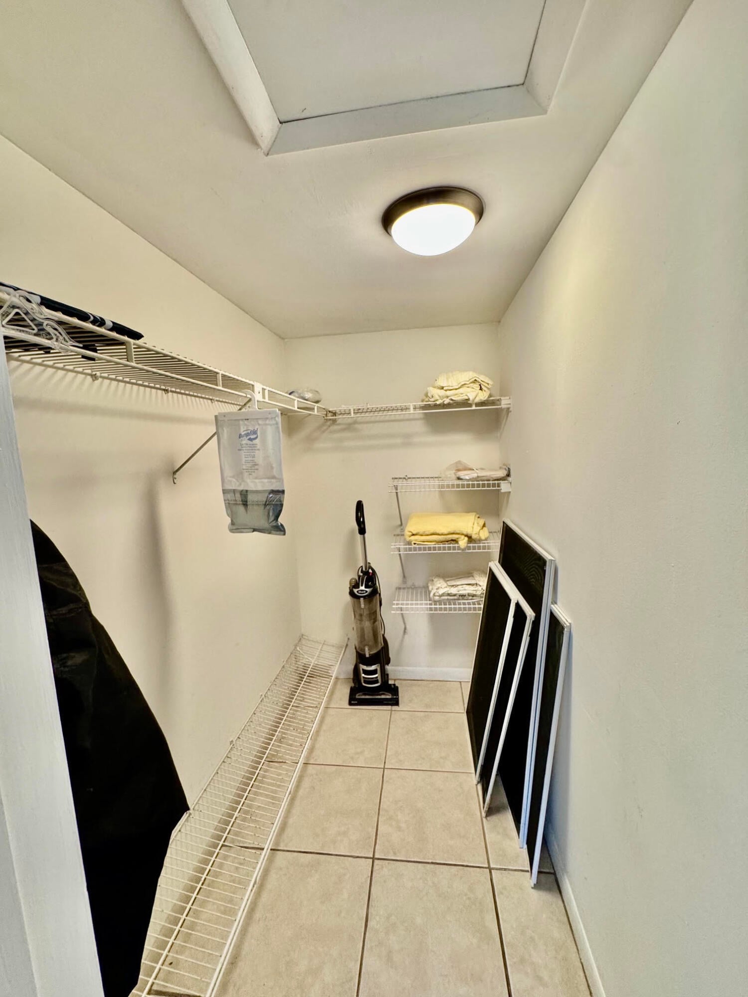 Unit A10 photo 21