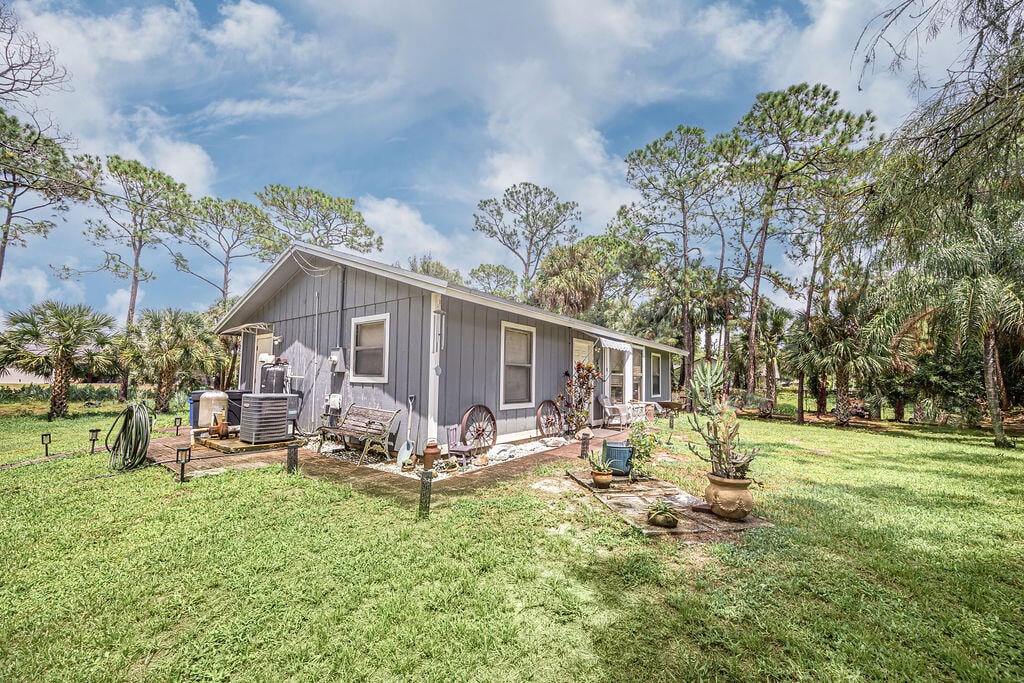 Residence photo 2