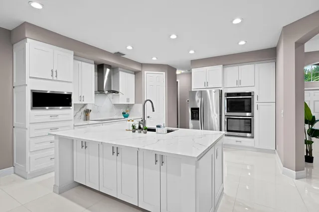 Residence photo 17