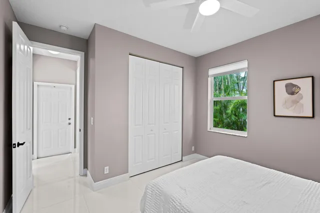 Residence photo 32
