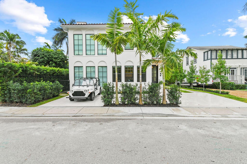 226 Oleander Avenue #3