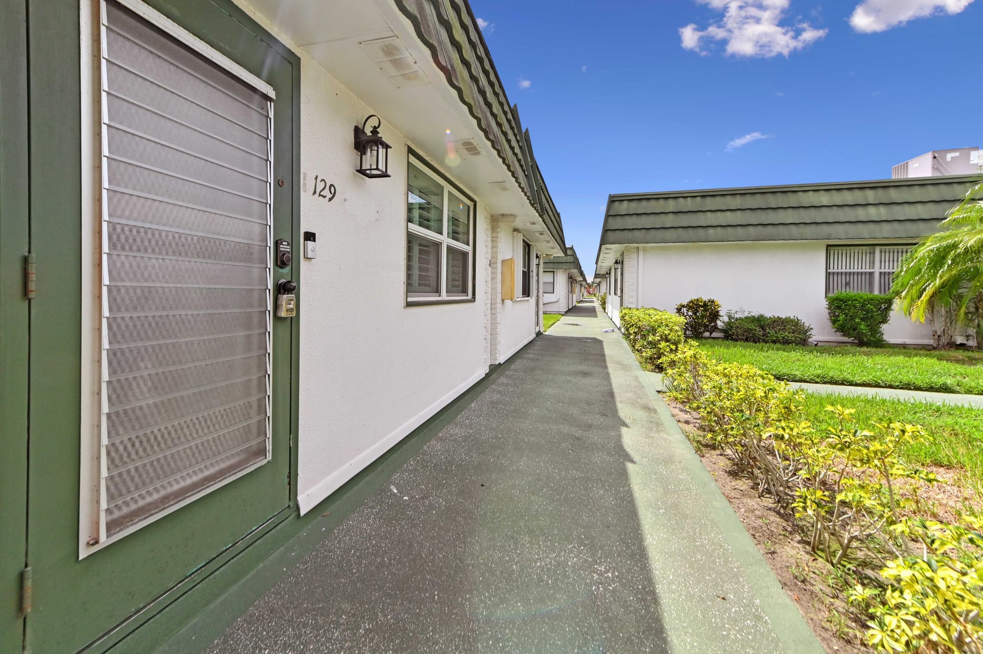 Residence photo 3