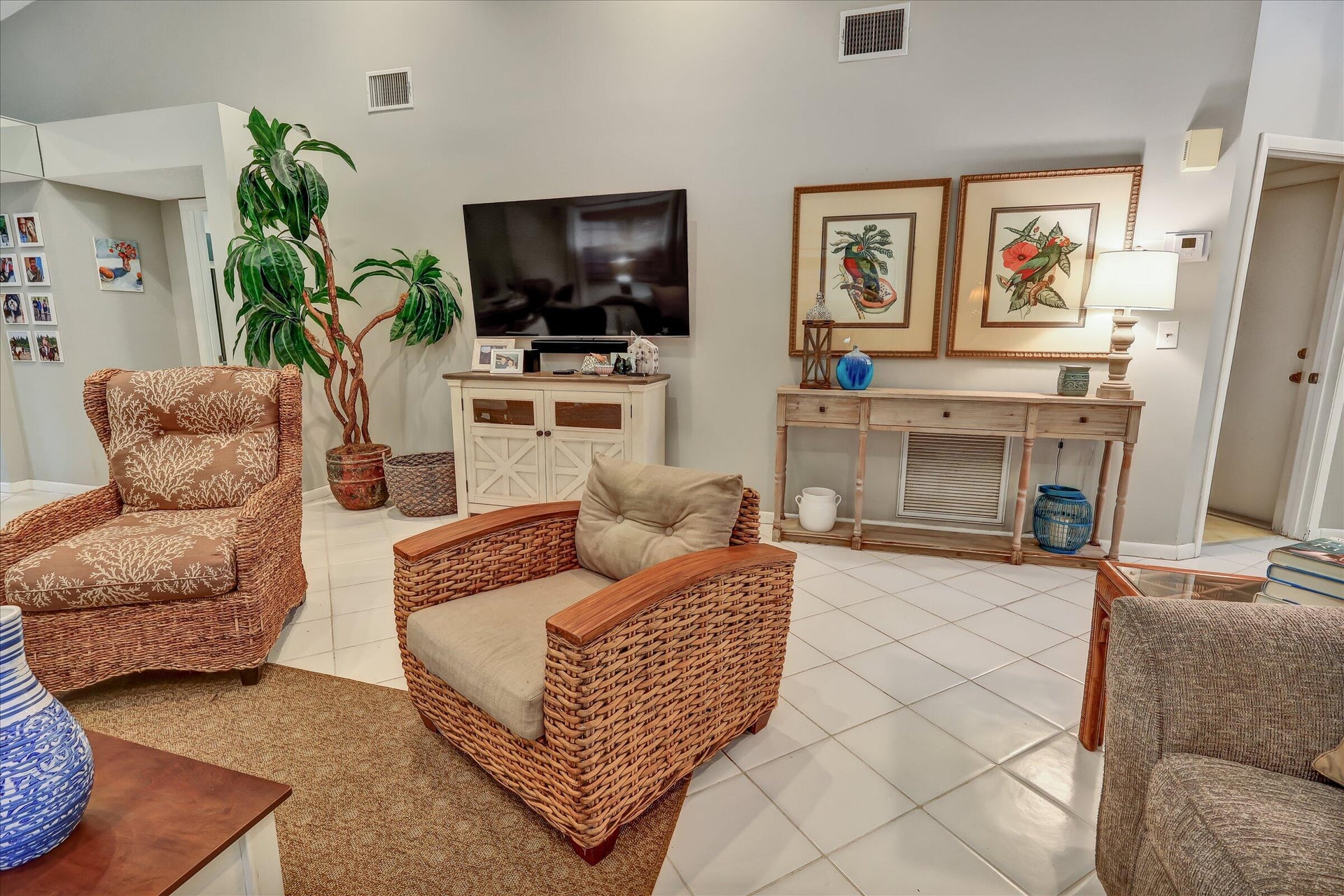  Residence photo 9