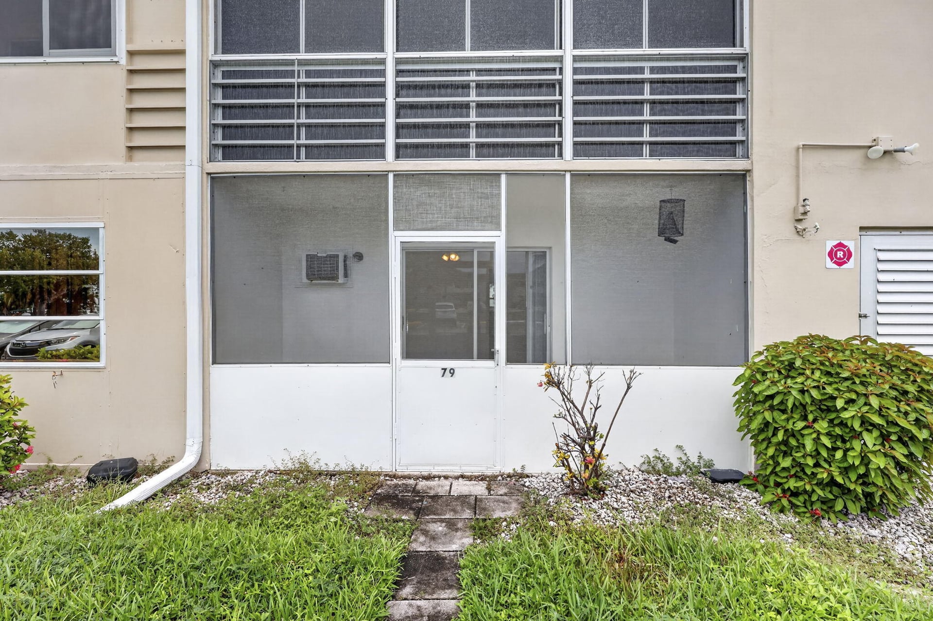 Residence photo 11