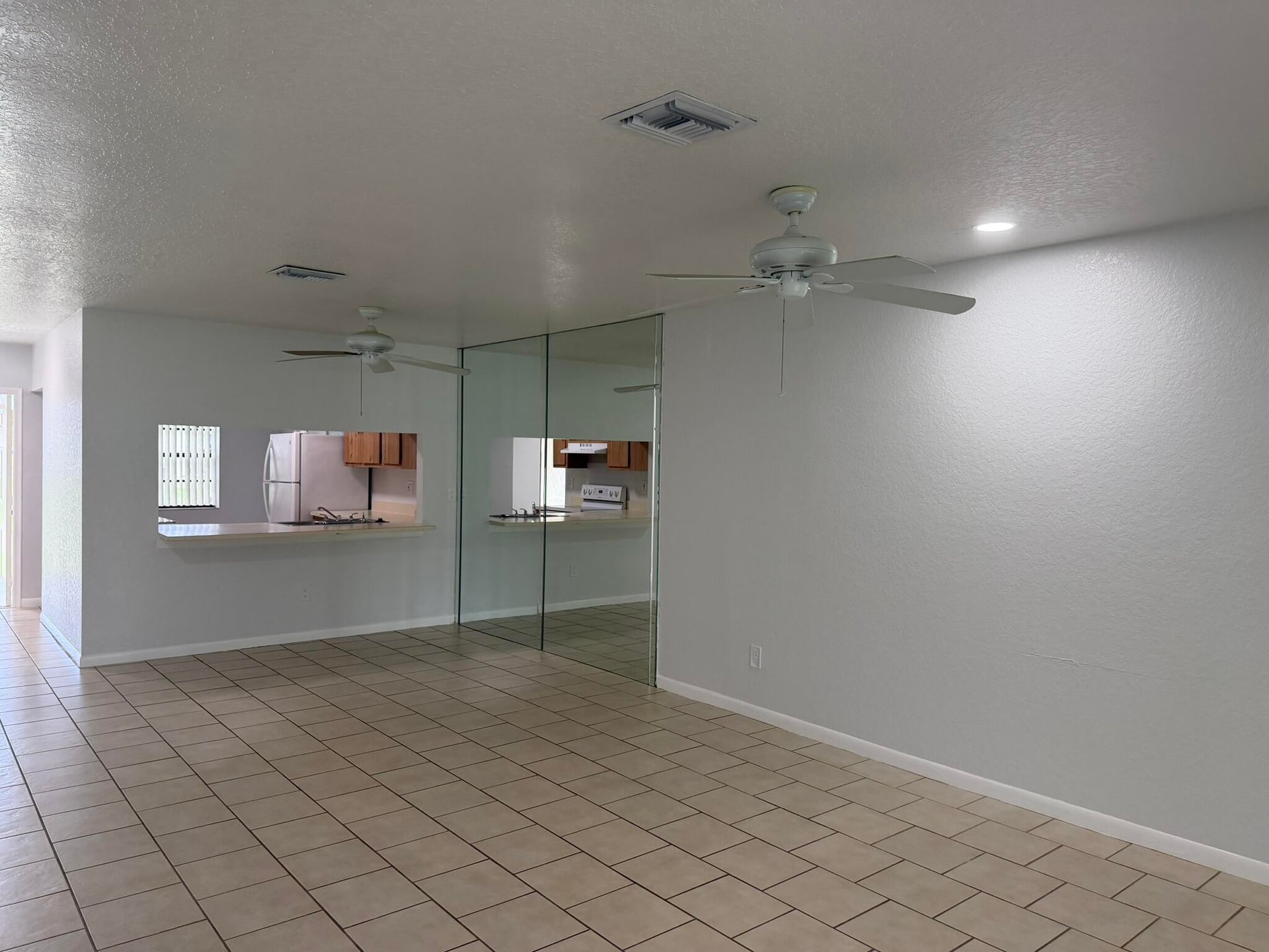  Residence photo 5
